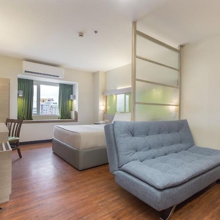 Microtel Inn & Suites By Wyndham San Fernando San Fernando  Kültér fotó